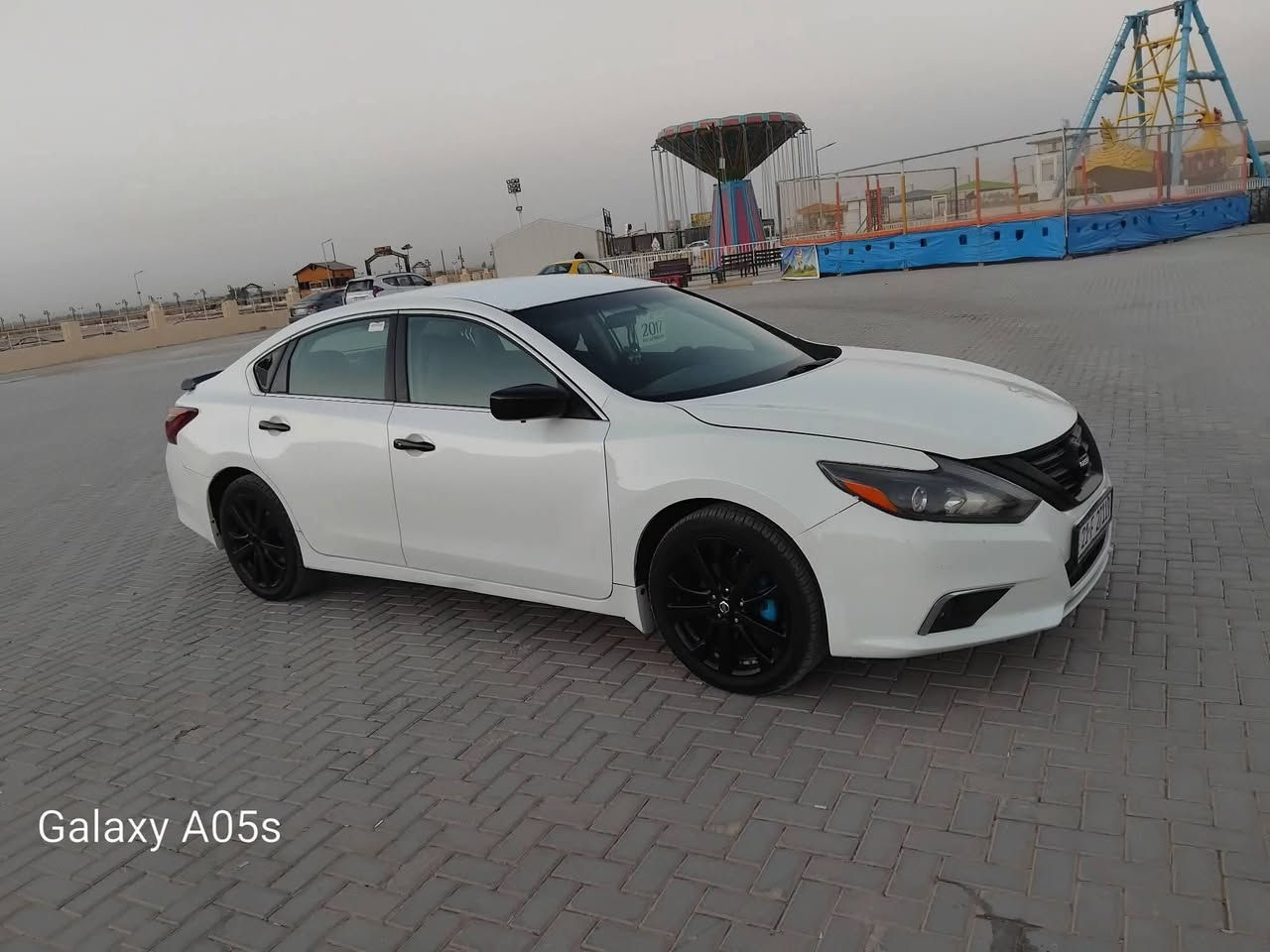 السلام عليكم 

للبيع نيسان اللتيما 2017

              ***********
