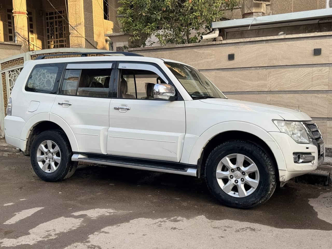 باجيرو خليجي 16(كليين)
محرك  3.5

لون ابيض 

مري شفط 

تحكمات ستيرن 

كروز سرعه 

4x4

رقم اربيل 

السعر 175

***********.
