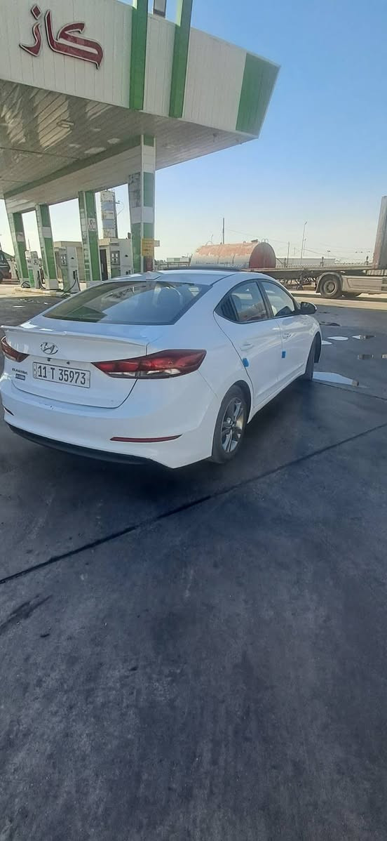 النترا موديل 2018 وارد   فول مواصفات مكينه 2000دوش حادثها جاملغ خلفي والباب بدون دواخل بجم كبس بصمه فتحه تحكمات رادار جانبي بصمه ابواب وبعد بيها هواي مواصفات فول كير مكينه كفاله بدون فتح كير ايتي المرغوب صدر تبريد كله جديد رقم بغداد جديد بسمنه تحويل مباشر سياره جاهزه ومبيها نقص تراي زيرو 
السعر 118بيها مجال 
مكاني بغداد الدوره ***********
