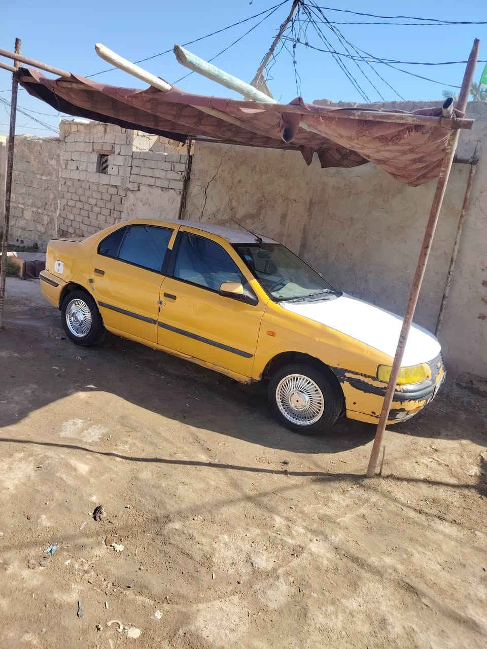 سلام عليكم سمند مدلل 11 سيارة بسمي مصفره ماعليهه والا ربع حدادي جديده دخم تاير باتري جديد كرهبايات كلهه شغاله بيهه بس خياسات بل دوس مكدار شبر مداور ثاني يوم ٢٦وبيهه مجال قليل حك الجيه 
***********
