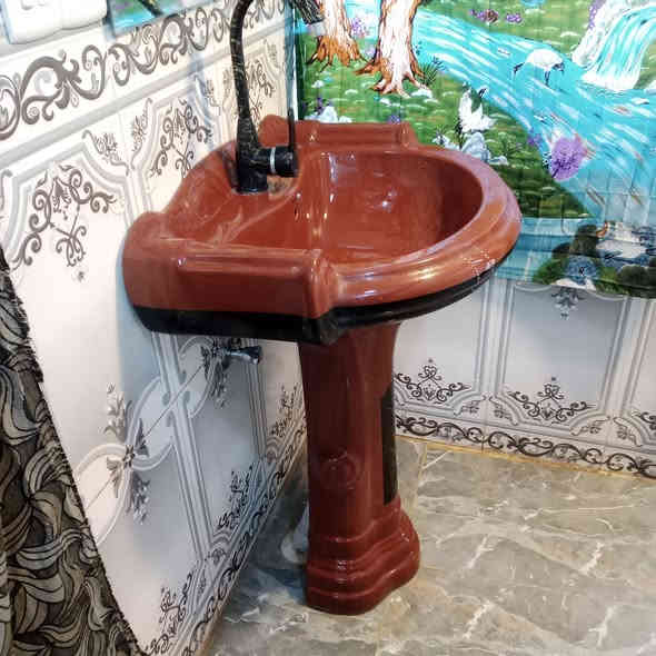 مغسله مستعمله للبيع سعره 55 وبيه مجال الاتصال على الرقم ***********
