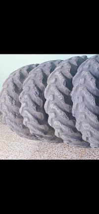 تايرات كريدر • حجم ١٤.٠٠-٢٤ • واسط