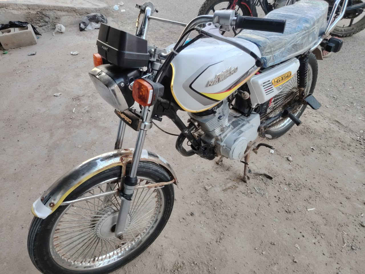 نامه موديل، ٢٠ كلشي بيهة جديد هندر واحد شلعه تخبل بدون اوراق سعر ب٣٧٥ بي مجال بسيط مكاني بعقوبه ***********
