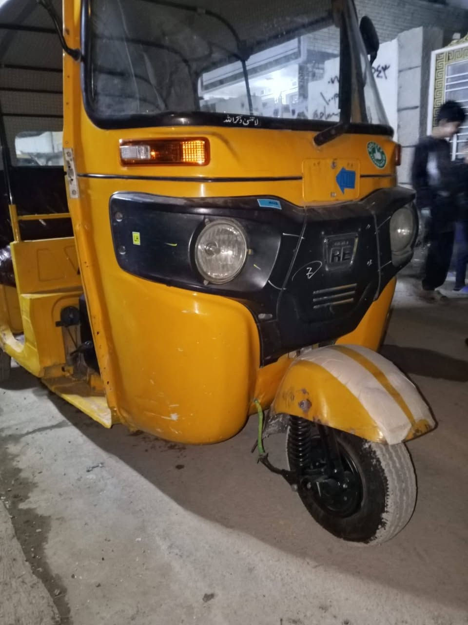 سلام عليكم تكتك مديل 2019مضلع معمرة دوس مرقم بغداد تحويل ثاني يوم مكان بغداد البلديات تواصل *********** سعرها 5900 وبيها مجال
