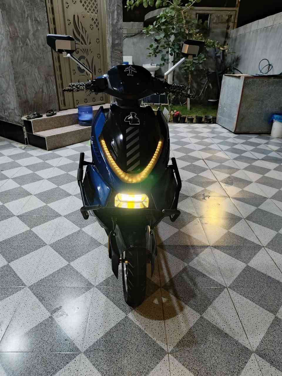 دراجه شحن نوع الاباتشي الخاصه من شركه ألماسه
موديل2026
ملف 3000
6باتري مصطره
أيمشيك 80حقيقي
السعر 850 و بي جمال قليل 
رقم الهاتف ***********
