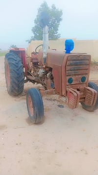 فوركسن للبيع انكليزي كير ومكينه خير من الله كاروبه جاهزه السعر ١٠ ملاي...