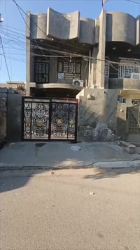 دار للبيع المساحه 110 م  ((طابو ملك صرف))   العنوان 🗺  بغداد الحسينيه ...