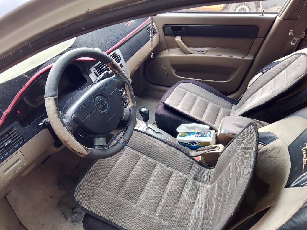 اسلام عليكم
دايو لاستي موديل ٢٠٠٦
اوتو تماتيك (محرك وكير وكهربائيات وتبريد ) كلها شغاله
بيها جراد بسيط وبيها خياسات بالدواسات وباب السايق بسيطه
الرقم بغداد
مكان السياره بغداد الشعب
السعر  ٤٥ 
بيها مجال بسيط
***********
