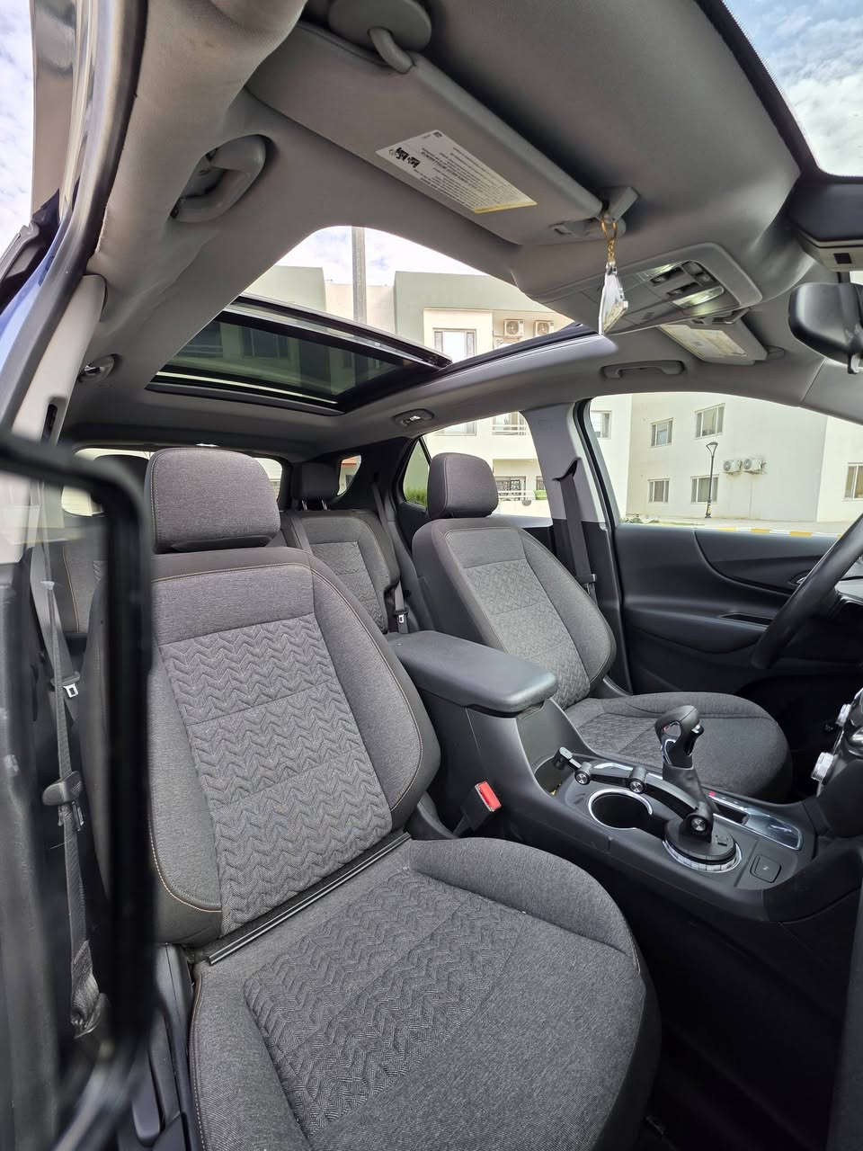 السلام عليكم. 
شوفرليت اكونكس 2022 فول مواصفات سياره جديده ماشيه 38الف كيلو متر فقط دخول جديد بسمي تحويل ثاني يوم ضرر السياره الجاملغ الامامي الايمن فقط مبدل باقي كفاله  بدون دواخل  سطحي رقم اربيل دولي هزه جديد مواصفات السياره
1جنطه كهرباء
تشغيل عن بعد+ترحيب
3وقوف ذاتي
4قياده شبه ذاتيه 
5تحديد مسار
6حساسات 360
7رادار امامي+جانبي
8كروز سرعه
9اتو هولد
10نضام سماعات +مضخمات
وهواي بعد بيه مواصفات سياره جديده ومالك واحد ماشيه بلعراق 10الف فقط مكان السياره بغداد ناحيه الوحده قرب سيطره الج  سعر السياره 160 وبيه مجال حك الجيه (ملاحضه سونار السياره موجود.) للاستفسار ***********.ما تعجبك السياره اعبر المنشور بصلاة ؏محمد
