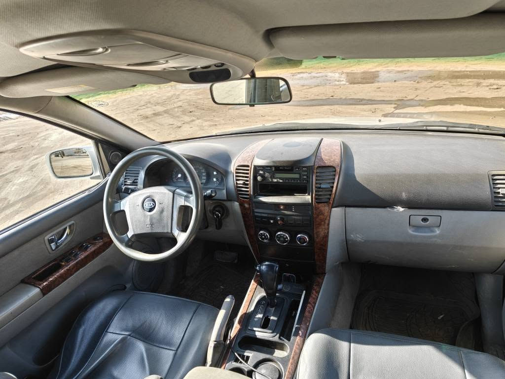 سه ياره كه 210هه زار رؤشتوه 
هه مو گياني له سه ر ده قي شه ريكه ماوه
سه يا ره كه يه ك ده سته له شه ريكه وه 
ره قه م سليمانييه. تا 2031 تا زه يه نرخ 95كميك مجال
***********وتس
*********** السليمانية, العراق
