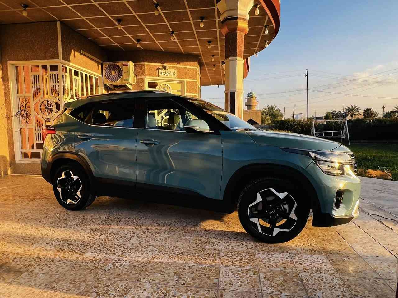 سلام عليكم سلي توز
موديل 2024
فول مواصفات
1/1 
عدا الفتحه
كشنات تدفئه تبريد +كهرباء
ستيرن هيتر
رادارات جوانب +امامي خلفي
كامرات دواره
تبريد قطعتين 
سايد بريك اوتو

✅حادث السياره بنيد فقط بدون دواخل

مكان السياره بغداد 

السعر 158ورقه ومجالها شي بسيط

الاستفسار 
***********
اتصال فقط
