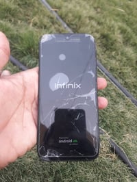انفنکس سمارت Hd • نقص شاشه وظهر • حله