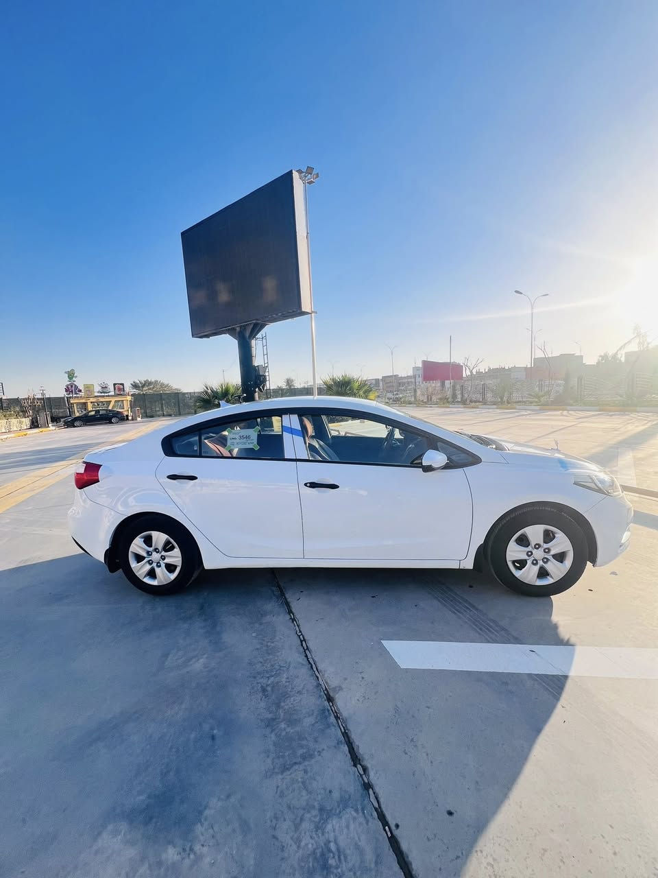 السلام عليكم 
سيراتو موديل 2014  (خليجية) 

رقم بغداد (انكليزي )

كفاله عامة

تحويل ثاني يوم  

اشاير بلمري 

تخم تاير 

كير مكينه صدر كفاله 

مكان سياره ديالى 

السعر 118 وبيا مجال 
*********** 
***********
