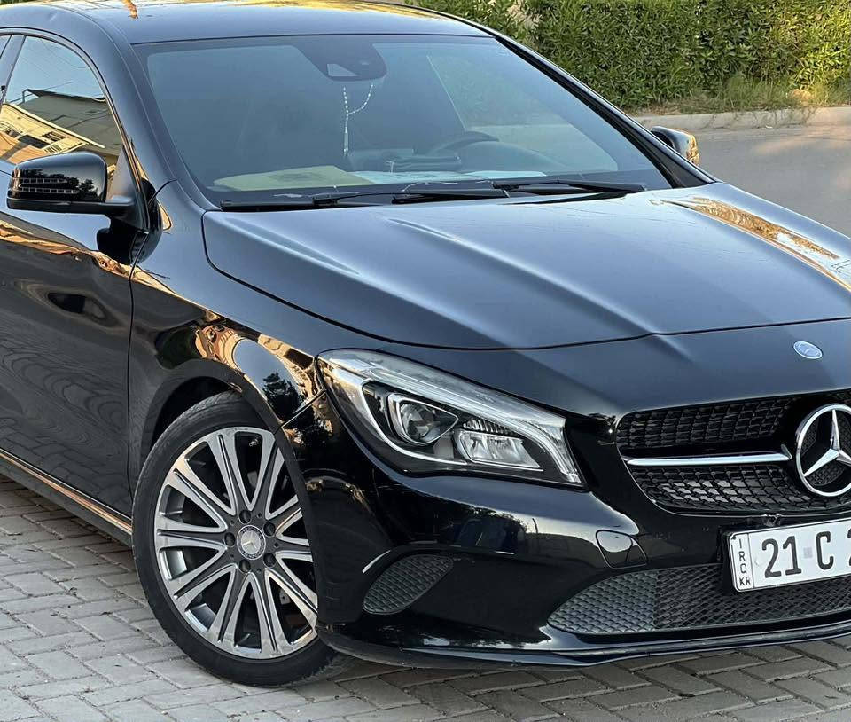 السلام عليكم 🇩🇪🇩🇪🇩🇪 بيع مستعجل
mercedes _ benz 

‏Cla 250  خليجي

ارغب حجم بهذا النوع 

موديل 2016

حجم المحرك ٢٠٠٠ 

يعني ٤ سلندر بانزين توربو 
 ❌السياره بدون صبغ كفاله عامه❌ 

كفاله محرك كير صدر  

🛑 داخل  اسود مميز رياضي

🛑 وياله بلاد المرغوبات 

🛑شاشه كبيره 

🛑 اناره داخليه متعدده 

🛑 مثبت سرعة cruise

🛑 بصمه 

🛑 شفتات سترين  

🛑 اناره داخليه ١٣ لون 

🛑 سستم صوت مميز 

🛑 حساسات 

🛑 كشنات هيتر 

🛑 كشنات خزن ميموري 

عداد المسافات 100 الف ميل

مكانها  (( بغداد )) 

مكينه و كير كله بدون اي عيب سيرفس كامل

و بالعافية على اللي ياخذهه 🙏

السعر (158 ورقه ) وماعتقد اكو هيج سعر بلسوك كله عرضته بسعر وحده 2014
للاستفسار 
***********
