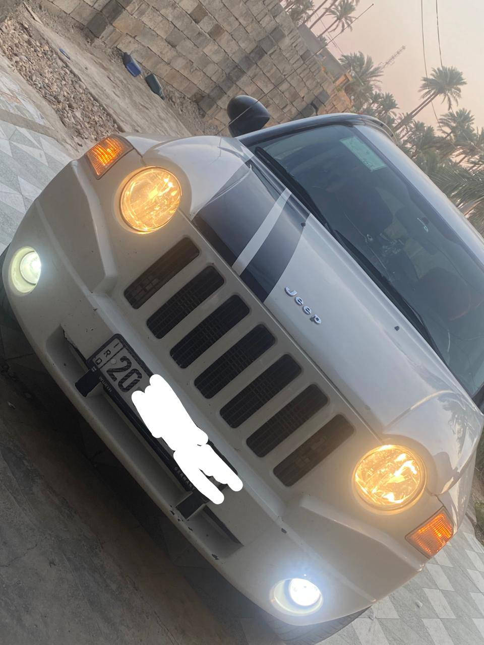 السلام عليكم 
سياره جاهزه كهربائيات كولشي شغال
جيب كومباس 2008 
سياره جاهزه كهربائيات كولشي شغال
حداديه 80 بل ميه
تايرات اخو الجديد صار فتره من شديتهن
تدفئه تبريد كوله شغال
تحويل ثاني يوم
السياره ابيعها صبغ احزام
ضررها باب وجاملغ مال السايق
السعر 85 وبيها مجال
مو شراي لا اتعبني فدوه اروحلك
مراوس هم اراوس حسب القناعه
رقم الوتساب *********** اي استفسار
هاذا الرقم بي وتساب 
مكان السياره
ديالئ بلدروز
