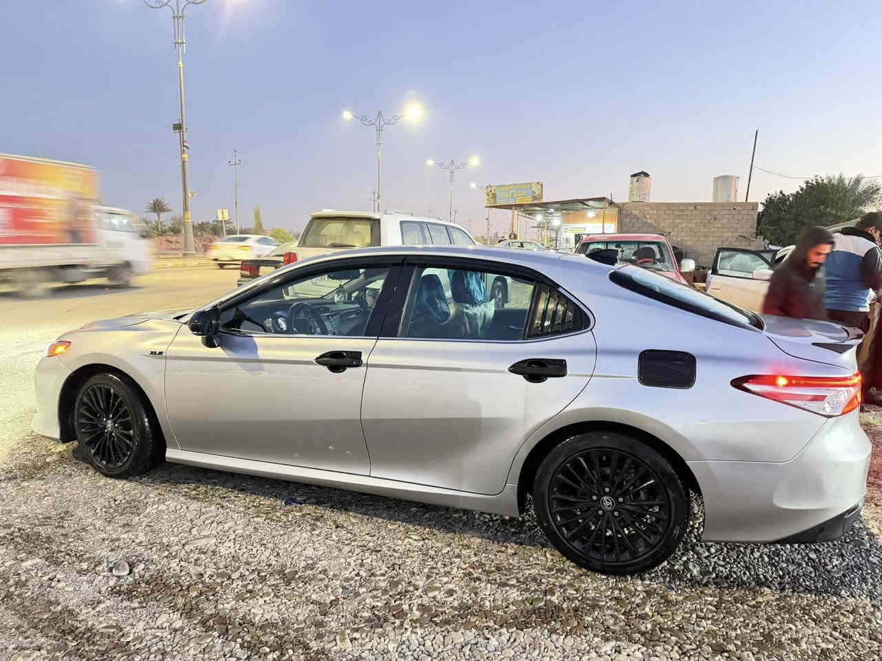 السلام عليكم للبيع كامري
موديل 2020 xle  بانورما ابواب بصمه كشنات حلد وهيتر رادار امامي خلفي مكفوله من صبغ صور الحادث موجود بالمنشور
***********
