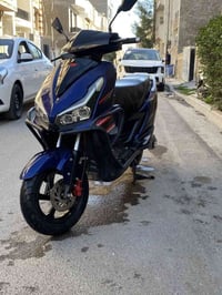 جارجر نيلي • موديل ٢٠٢٥ • ٦ بطاريات