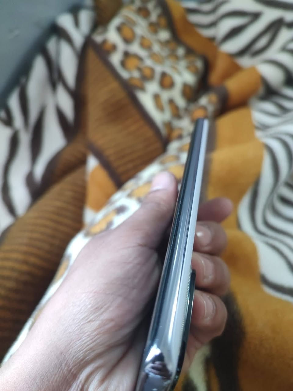 ريدمي نوت 14برو بلص 5g  ذاكرة 512 رام 12+12 جهاز نضافة 100٪ كدام العين شرط شاشة منحنية بصمة بالشاشة كامرة 200ميكا بكسل شاحنة 120 واط يفول خلال 20دقيقة معالج سناب دراكون فول فلاكشب السعر 400 وبي مجال شي بسيط ملحقات كاملة
(رجاءا مايعجبك اعبر المنشور كلشي اكو بالسوك) 
بيع او مراوس مع سامسونك 
***********
