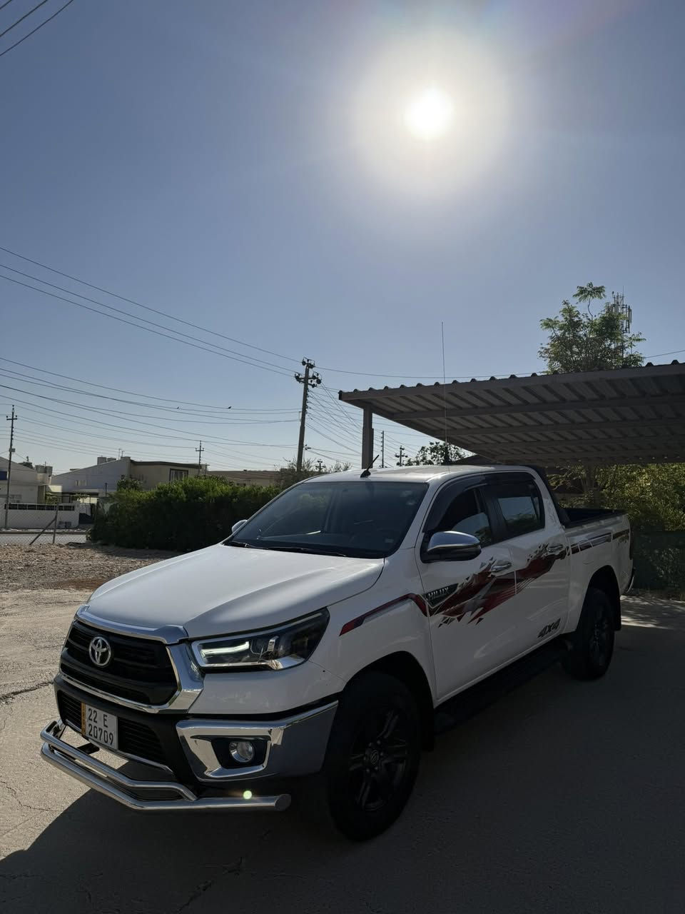 السلام عليكم تويوتا هايلوكس موديل 2022ماشيه49الف سياره لوك جديده  رقم اربيل المكان اربيل ***********
