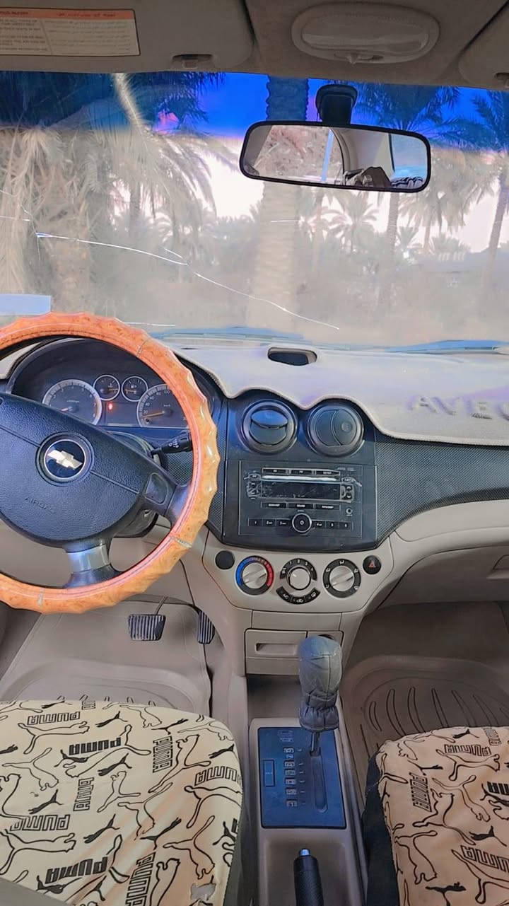 كفاله عامه السلام عليكم افيو موديل2013 كير مكينة وضع شركه وكير اوتماتيك  خير من الله جدد حدادية جديدة الكهربائيات كله شغالة باتري جديد الغرفة حلوة نضيفة جديدة بلادية السيارة مشروع وطني السيارة عضمتها حلوة وزلق مابيها شي وضع شركه نضيفة التبريد شغال ثلج والتدفئة شغالة السيارة سنتر لوك السيارة حلوة نضيفة جاهزة السعر 70 وبيها مجال المكان بابل محاويل الرقم ***********
