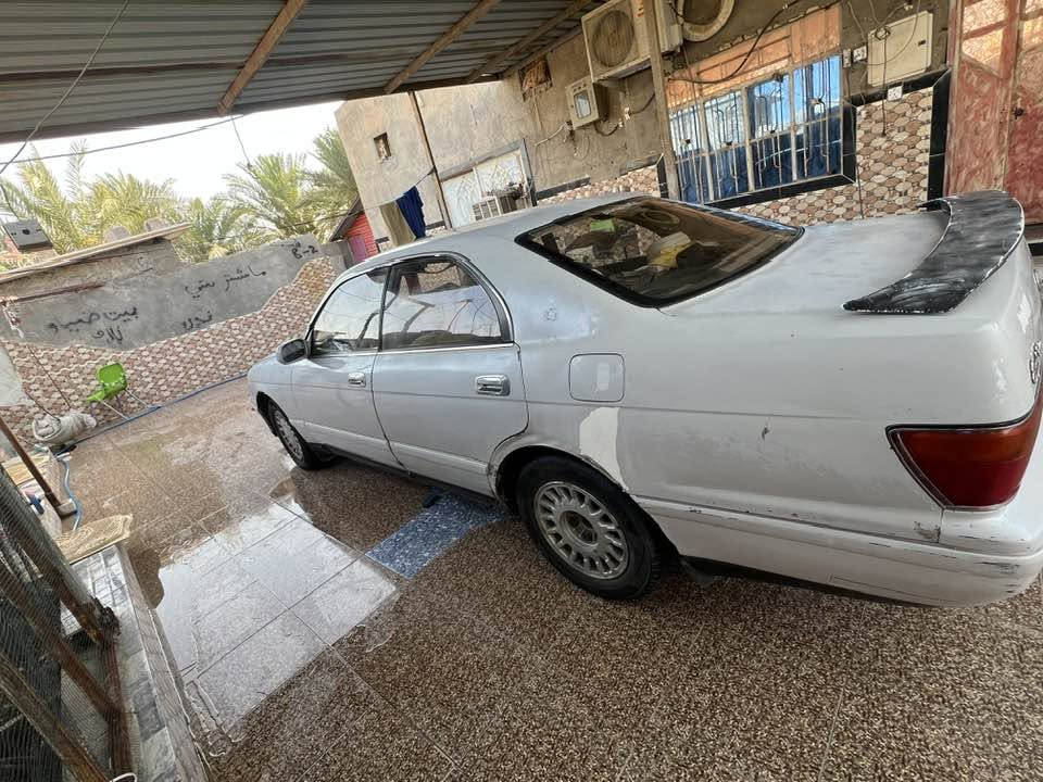تويوتا كراون (بطة منفصل) موديل 1992

السعر: 55 ورقة (وبيه مجال حيل بسيط للشراي الجاد) والهيكل: مثل ما موضح بالصور، الهيكل نظيف جداً وقفته حلوة ورزينة، والسيارة جامدة وما بيها أي نقص. 

تبريد شغال وصافي (ثلج بالصيف) 

محرك وكير وصدر بحالة ممتازة جداً، صافية مالت عبريه السنوية منتهية (البيع على وضعها الحالي والسعر مراعى بيه هذي السالفة بالكامل). كهربائيات كلهن شغاله
للاستفسار رقمي  اذا مو شراي لا تشلع كلبي

0771 082 7179

0780 119 6511
