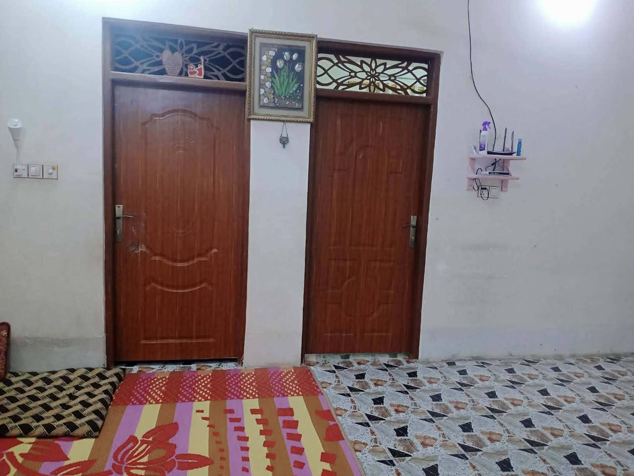دار للبيع مساحتها 200متر ع طريق المعاره يم حسنيه مال العويسات يبعد عن شارع العام 50متر بناء حديث بلوك وعكاده متكون من
غرفة نوم عدد 2. 5*5
صاله 4*8
مطبخ 4*4
استقبال 4*8
مجمع صحيات دخليه خارجيه 
سعرها 60وبيها مجال شي بسيط 
اي استفسار اتصل على الرقم التالي 
***********
دار للبيع مساحتها 200متر ع طريق المعاره يم حسنيه مال العويسات يبعد عن شارع العام 50متر بناء حديث بلوك وعكاده متكون من
