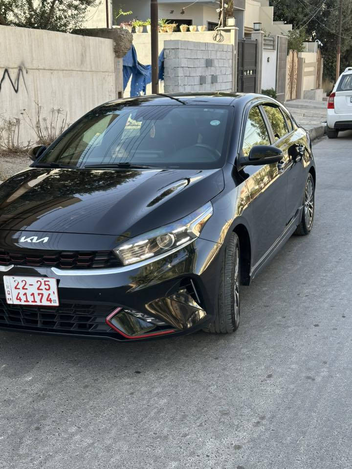 كلين بدون قطرة صبغ
بيها تعديل بارد بعلامة الكيا الخلفي فقط . 
ماشيه 34 الف مايل 
فول مواصفات عدا السلايت 
مرقمة دهوك 
سنويه جديدة 
فحص وهزة جديد 
كاملة مكملة ما تصرف ربع عليها 
تحويل ثاني يوم
السعر 168 مجال بسيط جدا 
*********** 

0750 749 7981
