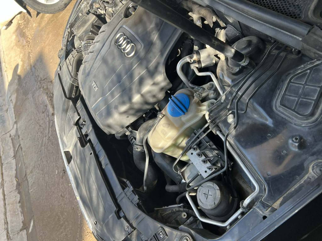 Audi 2012
گاز مەکینە 20 توربۆ گێر عادی سەیارەکە زۆر خاوێنە سەنەویەو ڕەقەمی نوێیە بەناوی خۆمە بێ کێشەیە بێشو دواوەی توندو تۆڵە تازە کراوەتەوە ، پاتری نوێیە چوار تایەی تازەیە ڕەشی قەتران ، 4 پارچەی سبوخە بێ ژۆرێ بێ ئێرباگ  پێشو دواوەی کەپسە ،گاز زۆر کەم دەخوات زۆر بە هەڵمەتە ، مواسەفات ، کوشن هیتەر ، چوار جامی کارەبا تعدید سورعە بەخی ئاو لاید زینۆن ، لێزەری دواوە بیلادی بێ مەسروفە ، أربيل, العراق


**إذا كنت صاحب هذا الإعلان وتريد حذفه لأي سبب، رجاءا أرسل رسالة إلى الدعم الفني**