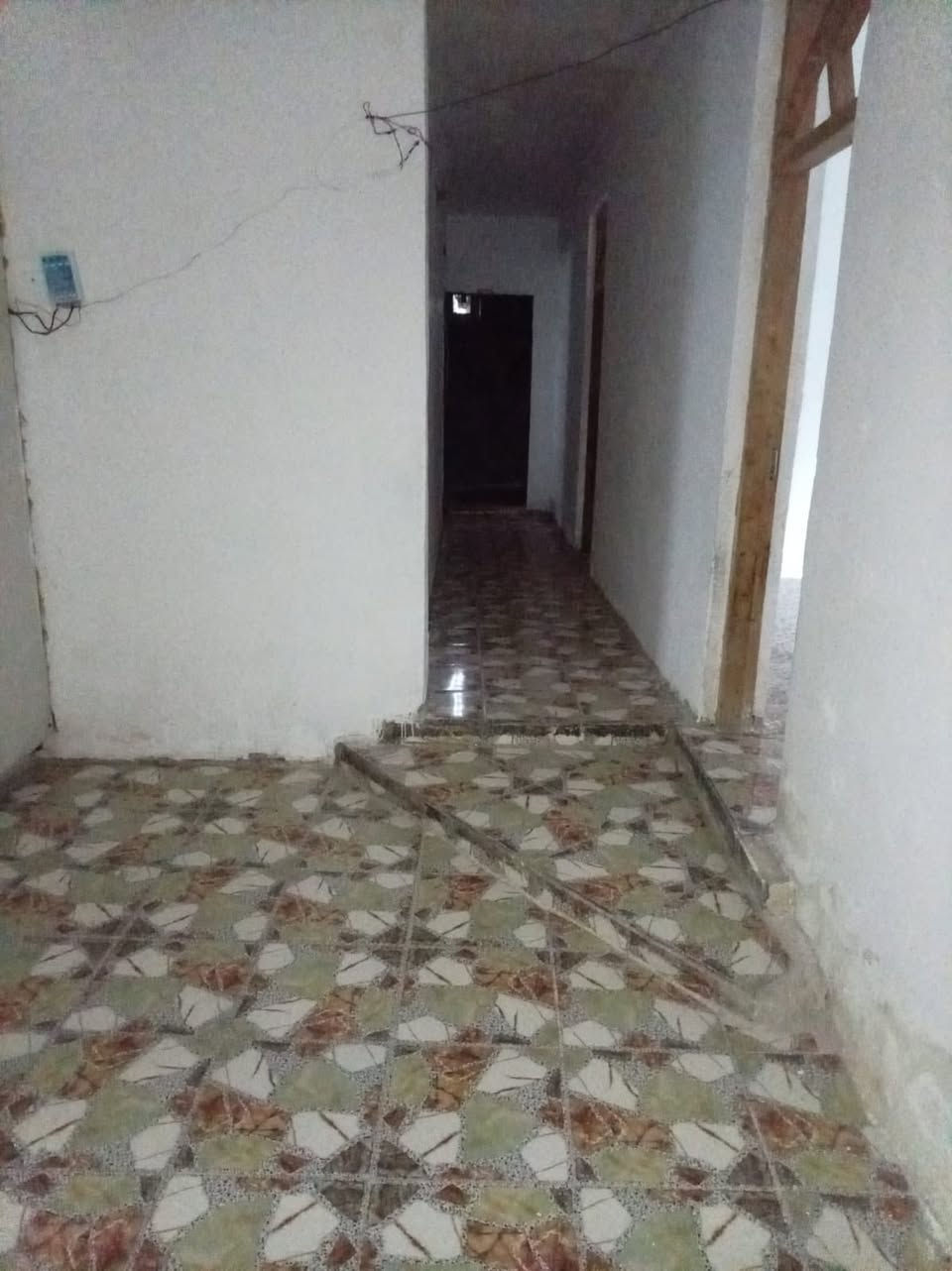 السلام عليكم بيت للايجار طابق ثاني في الشرطة الخامسه شارع مجمع المصطفى التجاريه
الايجار 300قفل 

للاستفسار الاتصال على الرقم 
***********
