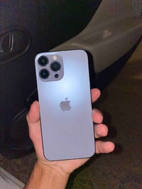 ١ تيرا • كاميرا وشاشة مبدلة • بطارية ٨٠٪