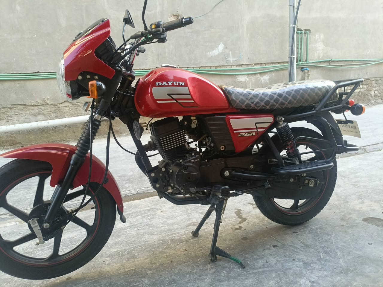 السلام عليكم دراجه دايون موديل 2020 اوراق اصوليه مكينه مكفوله الدراجه كلش نضيفه المكان واسط قضاء النعمانيه السعر 1500 وبيه مجال  ***********
