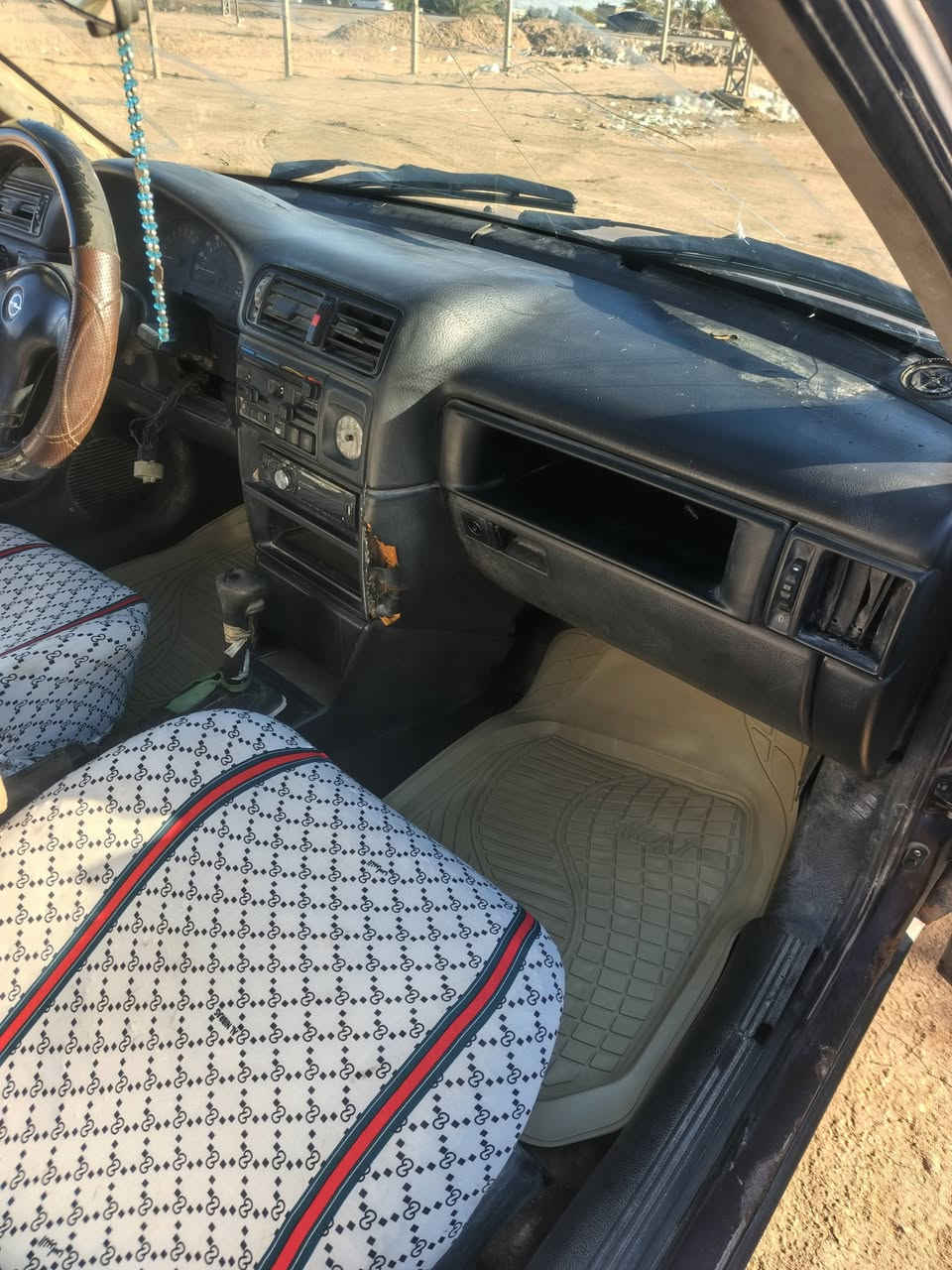 للبيع اوبل فيكترا موديل 93 رقم نجف سنويه جديده باسمي كير اوتو محرك جديد كير جديد حداديه جديده تخم تاير جديد كهربائيات كلها شغاله دواخل نظيفه مقفوله من الصبغ والتبديل والضربه ومكان بابل القضاء الكفل والسعر 21 ورقه وبيها مجال اتصال على هذا الرقم*********** غير اتواجد على الفيس
