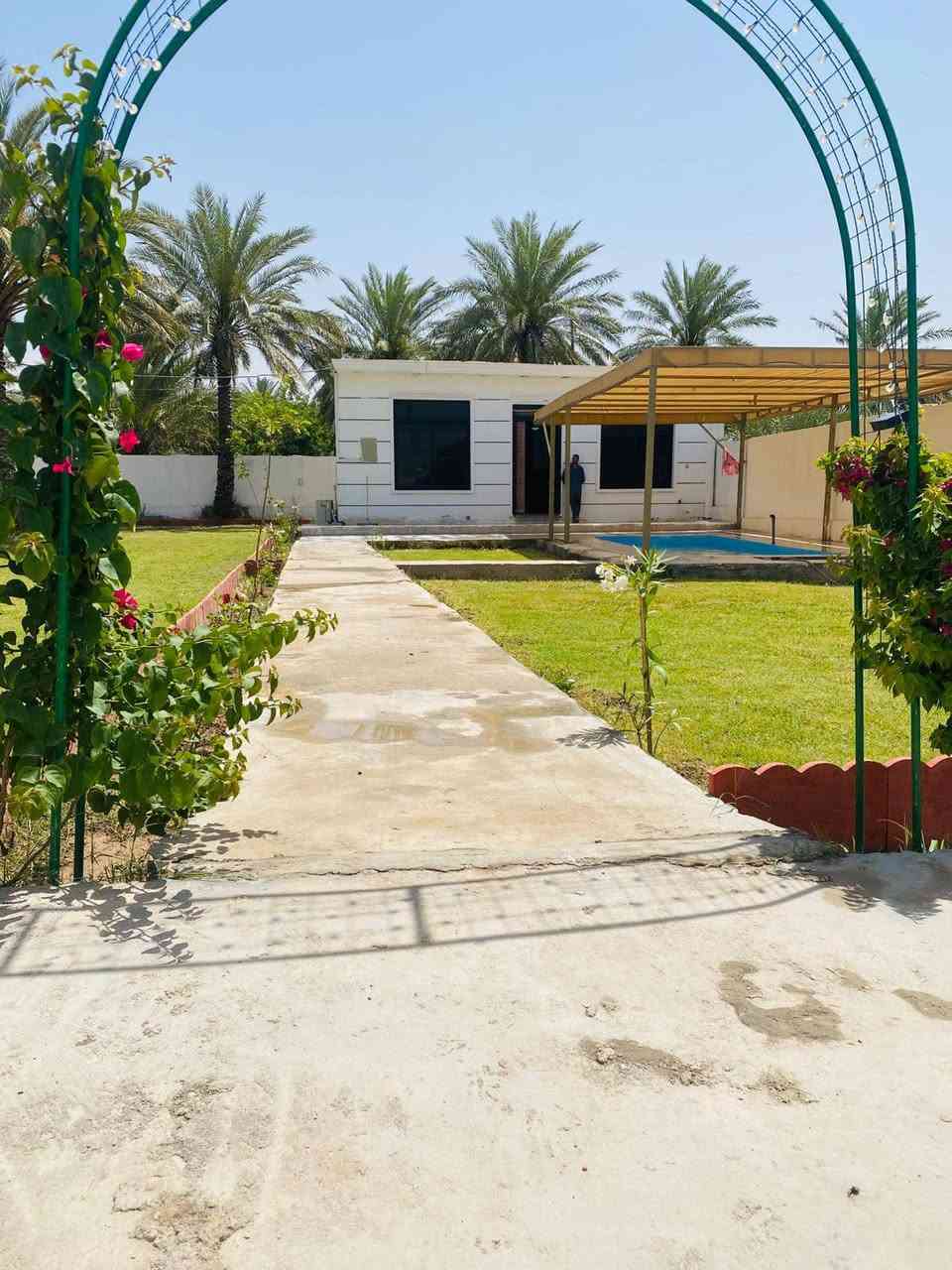 سلام عليكم مزرعه للايجار اليومي في الدوره البعيثه نضام شفتات صباحي و مسائي وجميع المناسبات ***********
