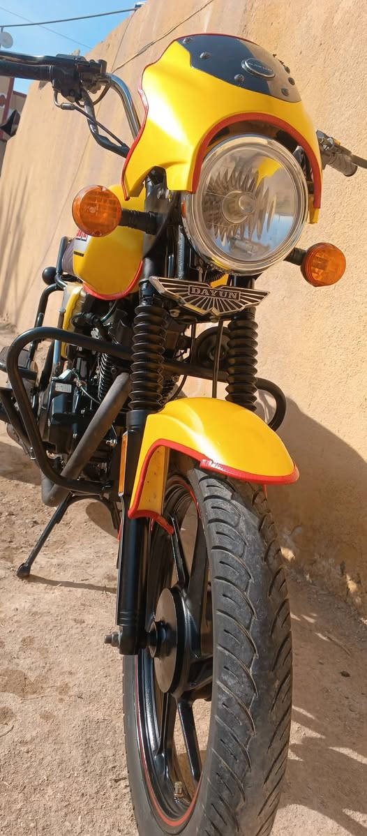 ياالله سلام عليكم دايوان للبيع موديل 22وراق صولي كهربايات كلهه شقاله لسعر مليون 450وبيهه مجال الستفسار ***********
