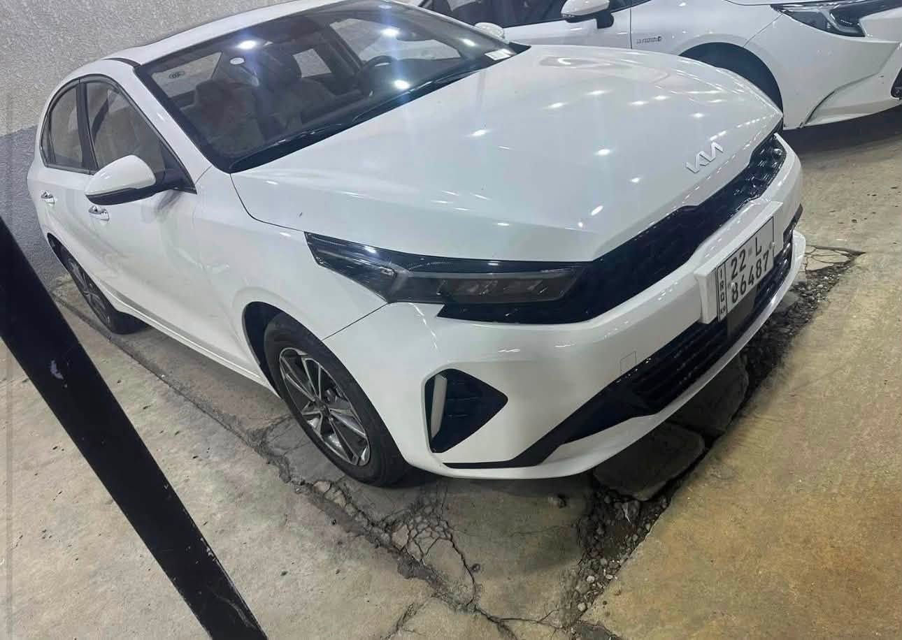 السلام عليكم
كيا   k3 2022

فول مواصفات

عداد المسافه 60الف

بيه شبر عل بارد بدون صبغ موضح بلصوره 
كشن جلد

فتحه سقف

نضام سرعه 

شاشه كامره 

محرك 1500 دبل نوزل 

تبريد ثلج لا يفصل ولا يبوخ 

رقم اربيل شرط تحويل بسم الشركه 

السعر 128 

استفسار  ***********

مكان السياره بغداد

