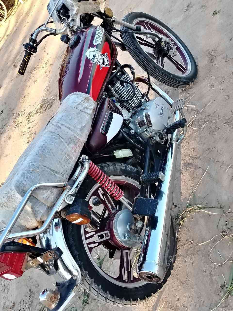 سلام عليكم دراجه سافانه موديل 22 اوراق  واسط صويره طريق المطار سعر 375 وبيهامجال بيع  مستعجل ***********
