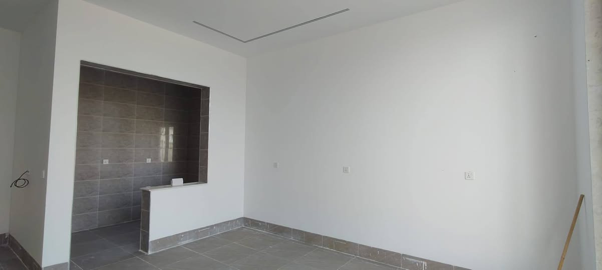 مستعدون للعمل بياض جص
شغل درجة اولى كلها مساطر 
شغل داخل كركوك فقط 
اي استفسار خاص او اتصال 
***********
‏‪***********‬‏
