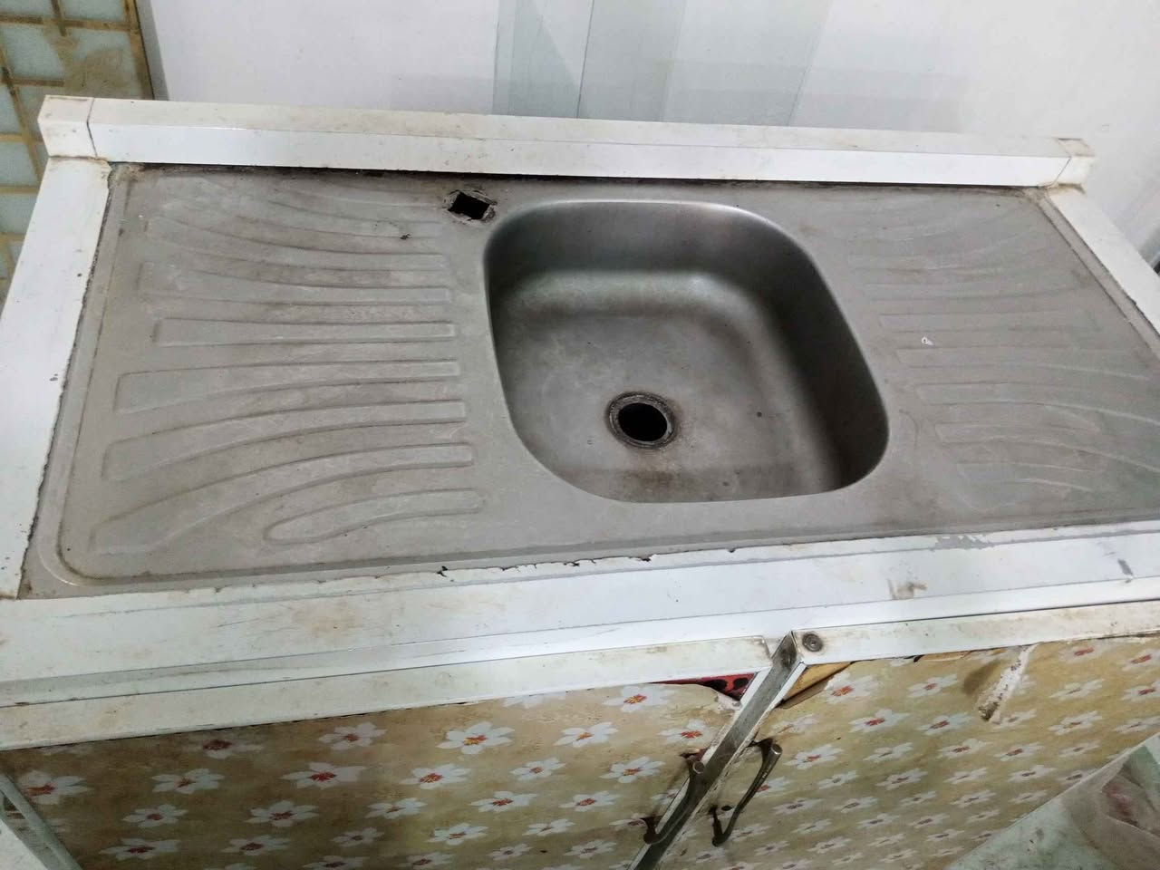 سنك ستيل مستعمل
 سعره 25 هيكل جيد
 اللون اذا ما يعجبك تكدر تغيره كلش طبيعي 
مثل ما موضح بالصور ناصرية, ذي قار


**إذا كنت صاحب هذا الإعلان وتريد حذفه لأي سبب، رجاءا أرسل رسالة إلى الدعم الفني**