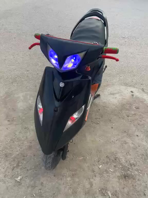 دراجه للبيع ماكس ثعلب السعر خاص لو تصال *********** لو ماسنجر،،، اني بالخدمة، مكاني بابل الإسكندرية
