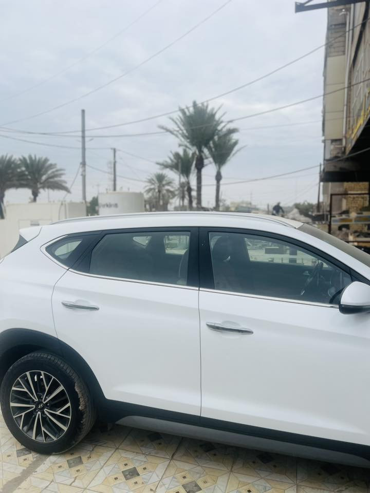 � هيونداي توكسان 2020 للبيع
▪️ الموديل: 2020
▪️ الممشى: 76 ألف كم
▪️ السيارة نظيفة جداً

🔹 كارت أصبعين بباب السائق فقط
🔹 محرك وكير بحالة ممتازة (كفالة)
🔹 تشغيل بصمة
🔹 كشنات كهرباء
🔹 تبريد قطعتين
🔹 مراي شفط مع إشارات
🔹 تحكم ستيرن
السيارة بحالة ممتازة وما تحتاج أي صرف 
للاستفسار:***********
212$
