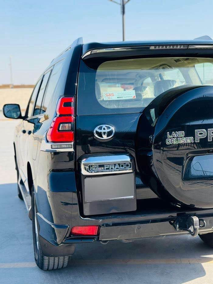 السلام عليكم 
تويوتا برادو 2020 TXS فول مواصفات وكالة SAS ساس محرك 6 سلندر V6 لون اسود كفالة من الصبغ عدا بارد بسيط بالحافة البنيد و الجاملغ و تكحيلات بسيطة بدون صبغ بدون ضربه 
السيارة ماشية 81 الف حقيقي جديدة جداً رقم اربيل دولي تحويل مباشر
المواصفات :
لايت زنون داينمك متحرك
لد نهاري
شاشة كبيرة + كاميرا
كراسي كهرباء 2
فتحة سقف
دبل تانكي
كشنات جلد بيجي
بصمة
ثلاجة
تحكم ستيرن + كروز سرعة
مانع انزلاق و فور ويل
شاحن وايرليس
تبريد 3 قطع + تبريد شاشة
مري شفط 
تشغيل عن بعد 
السعر : 385 ورقة و بيها مجال بسيط جداً
للأستفسار : ***********
مكان السيارة : بغداد الدورة بغداد, العراق
