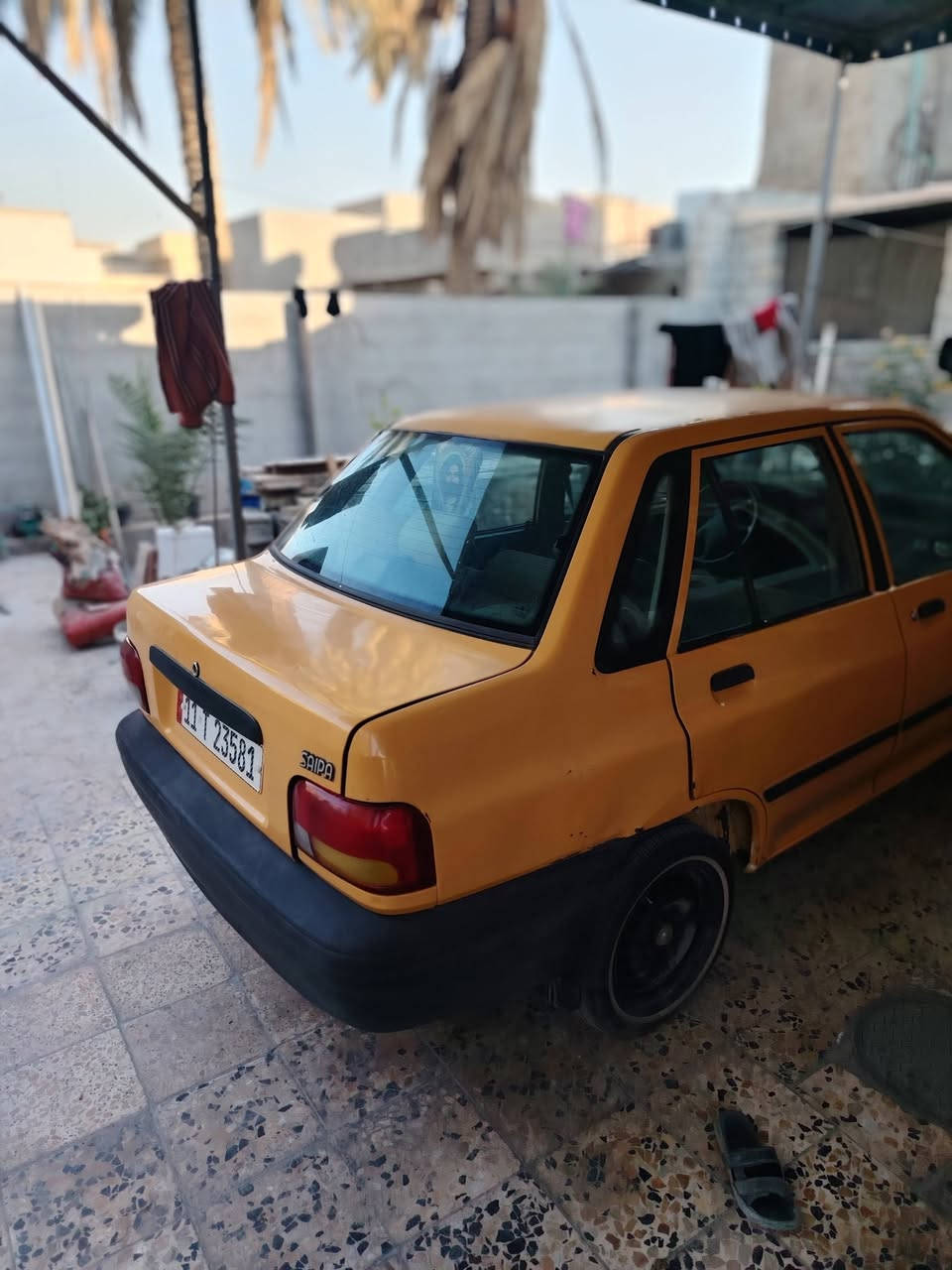 السلام عليكم سايبه للبيع موديل ١٠ السياره كير ومكينه زينات شواصي حلوه السياره وبيه خياسات  بلدوسه وبحوض الصندوك حلوه مابيه ولا قطعه تبديل مصبوغه حزام للجماليه بيه طخات بسيطه  السعر ٢٣ وبيه مجال ***********
