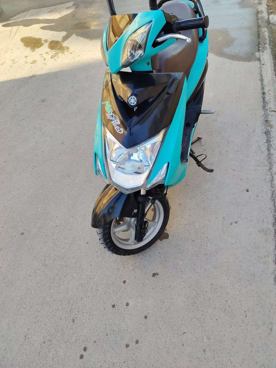 سلام عليكم. سكنس  لد حديث ياباني قبق نفخ  نوزل خطين فول مكفوله كفاله. عامه. برغي ممفتوح. بيه جيب عشرين فيتر وإياك اذ برغي مفتوح بيه تاخذه وتروح. شلعه  معدل فول. كهربائيات كله شغاله   بعده.  رمبه السعر 950 أو بيه مجال بسيط   مكان ديالى بعقوبة فلكت الأمين رقم الهاتف *********** اتصل وبيك خير ودلل والخاص مفتوح
