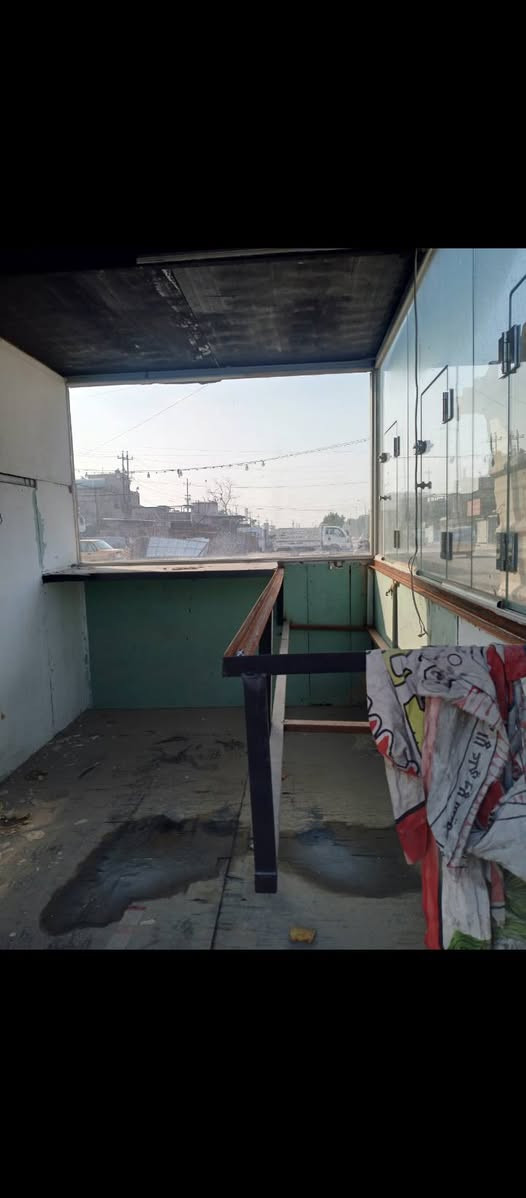 السلام عليكم كرفان للبيع تفصال سعر 700 مكان بغداد كماليه ***********
