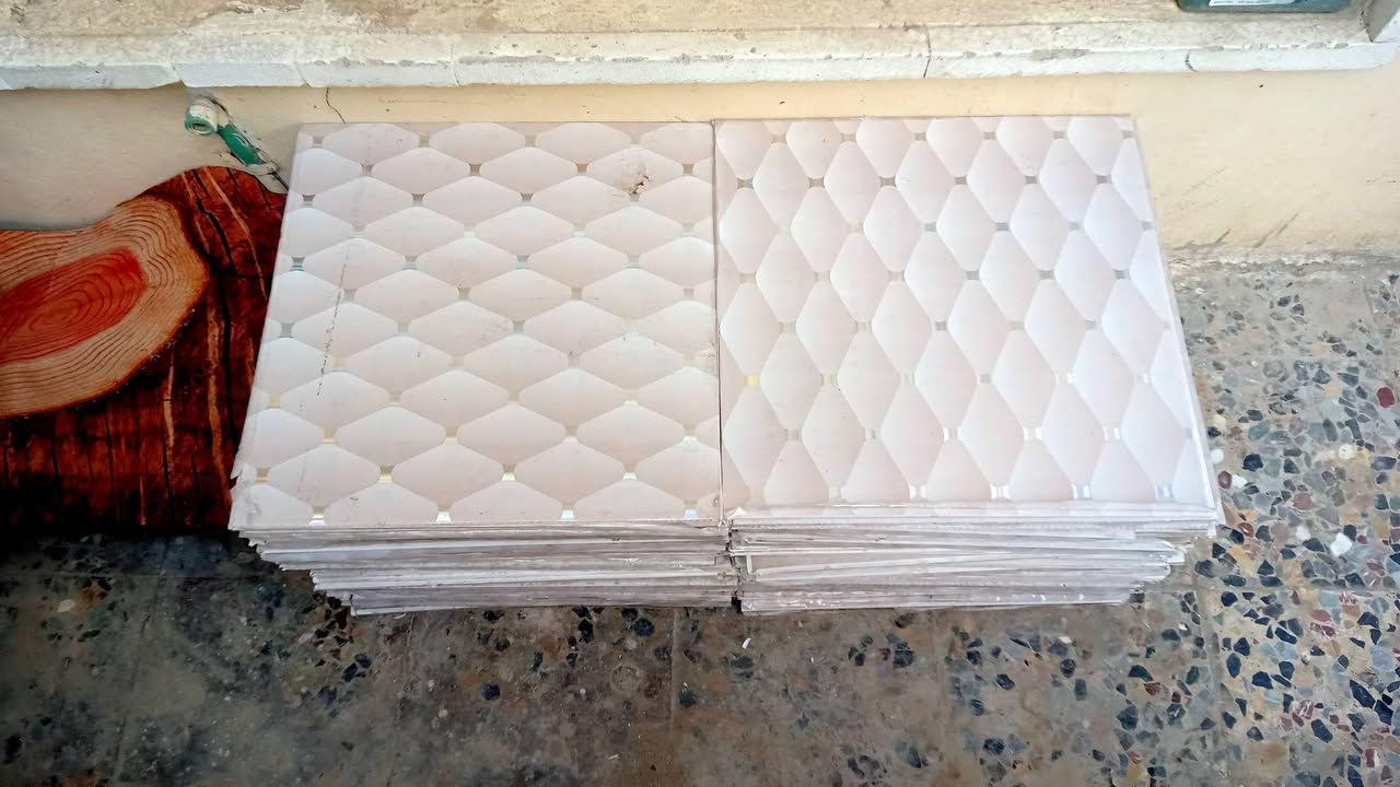 السلام عليكم متوفر سقف ثانوي 115 قطعة العرض 60 والطول 60 مستعمل للبيع مع الحديد مالته السعر 300 وبيه مجال للشراي متواجد على الماسنجر


**إذا كنت صاحب هذا الإعلان وتريد حذفه لأي سبب، رجاءا أرسل رسالة إلى الدعم الفني**