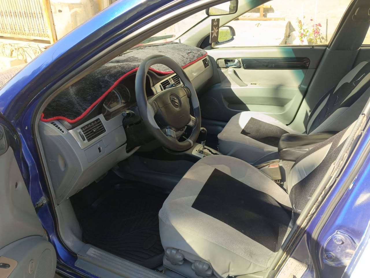 سلام عليكم فورنزه ساسوكي موديل 2007رقم بغداد تحويل مباشر سنويه بعدها ماساقطه مكينه كير مكفولات كهربائيات كلها شغاله تبريد شغال سنتر لوك شغال كاعيه جلد دوشمه جديده حادثها جاملغ اوبنيد بدون شاصي مكاني أبو غريب قرب مطار بغداد سعر 50او مراوس شعندك نزل *********** الفلوجة, الأنبار
