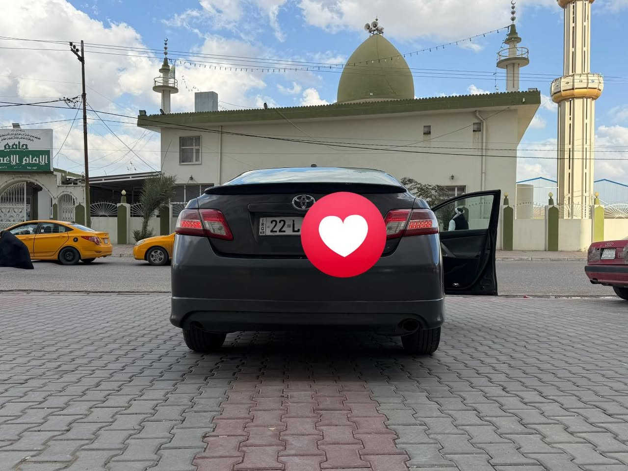 كامري ٢٠١١ بلادي سبورت ٤ سلندر محرك ٢٥٠٠
ملاحظة 
سيارة مصبوغ عام بدون حادث امامي خلفي كبس 
قامرة ربع من كدام معجون صبغ 
شرط بدون كص بدون حادث 
شرط كير و محرك تحويل غرامة 
سيارة خير من اللة صدر امامي خلفي تاير و باتري كلها جديد مابي دينار نقص 
شراي وتس اب 
خابر ***********
سعر قفل من اخير ٨٥ 
بي غرامة ١٧٠ الف تنزل من سعر
