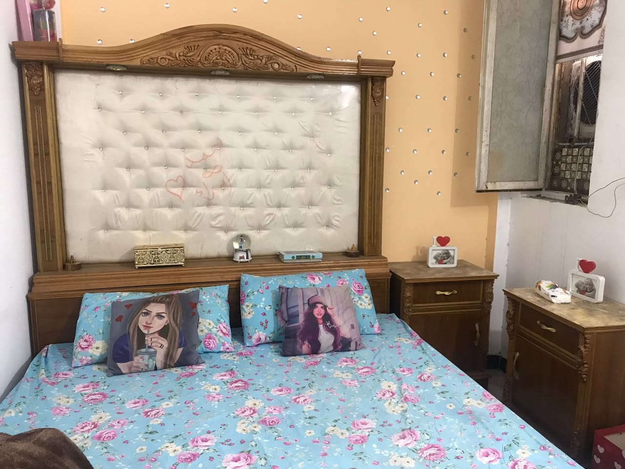 غرفة نوم عراقيه نضيفه جدا (٨)قطع الكنتور٦ بوب وملحق
والزاويه بابين وملحق المكان بغداد الدوره
سبب البيع لضيق المكان


**إذا كنت صاحب هذا الإعلان وتريد حذفه لأي سبب، رجاءا أرسل رسالة إلى الدعم الفني**