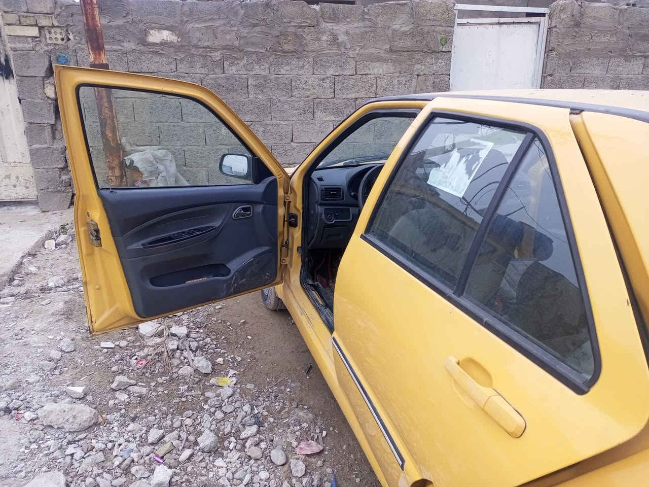 سياره شيري 2015 
سعر 45 ورقه وبيه مجال 
المكان بغداد المشتل 
الهاتف *********** Colombo, Sri Lanka
