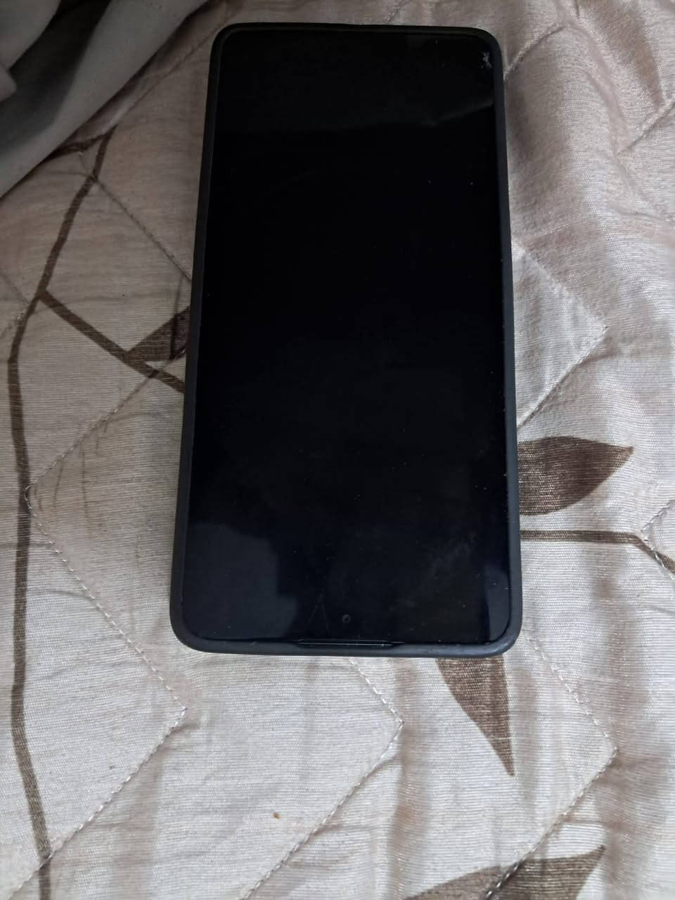 جهاز بوكو x7 نضيف100/90 ذاكره 512 بي كسر بشاشه ضربه امبينه سعره 350بي مجال أو مراوس بايفوان رقمي ***********مكاني بغداد المدائن
